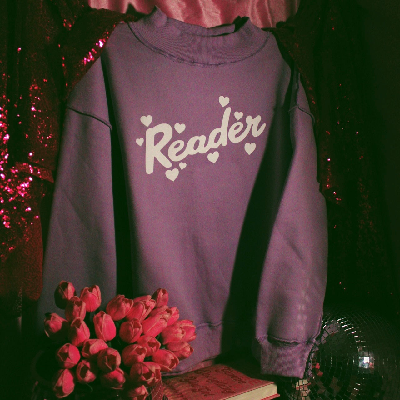BOOKISH HEARTS READER MOCK NECK