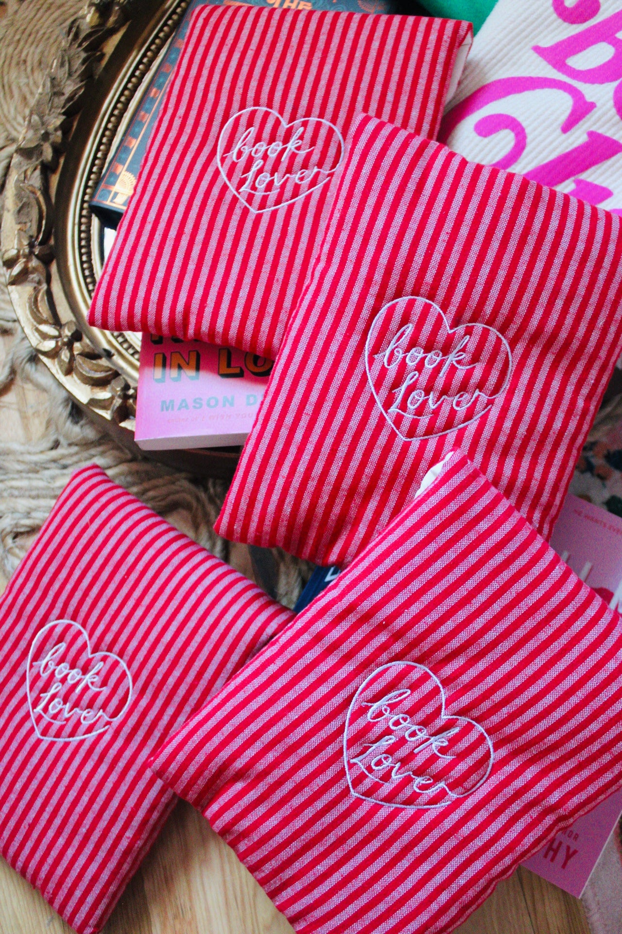 BOOK LOVER EMBROIDERED E-READER SLEEVE