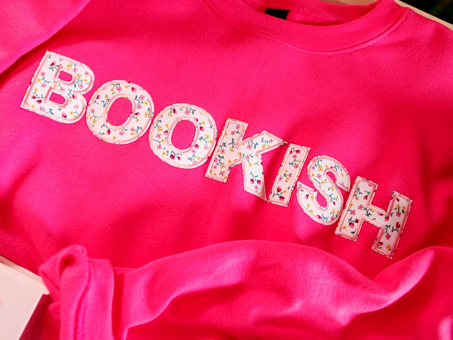 FLORAL PATCH PINK LEMONADE CREWNECK