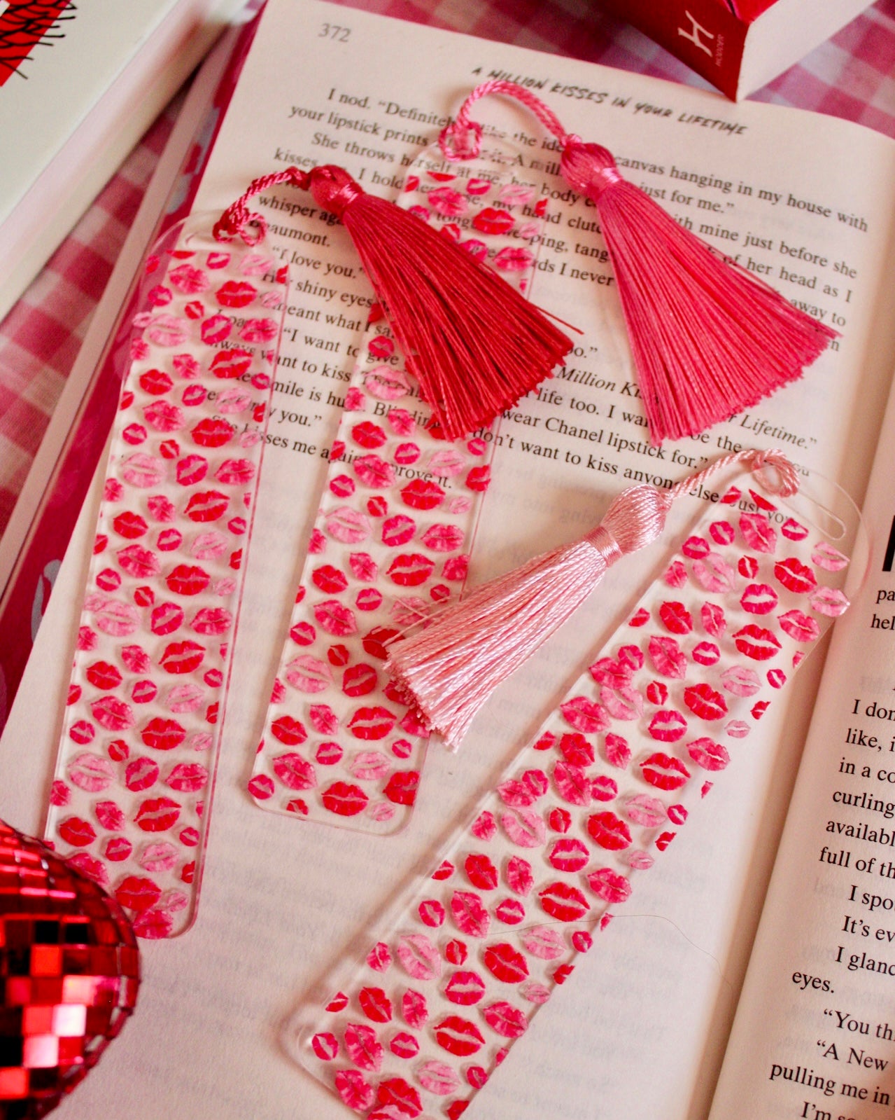 ARYLIC "LIPSTICK STAINS" BOOKMARK