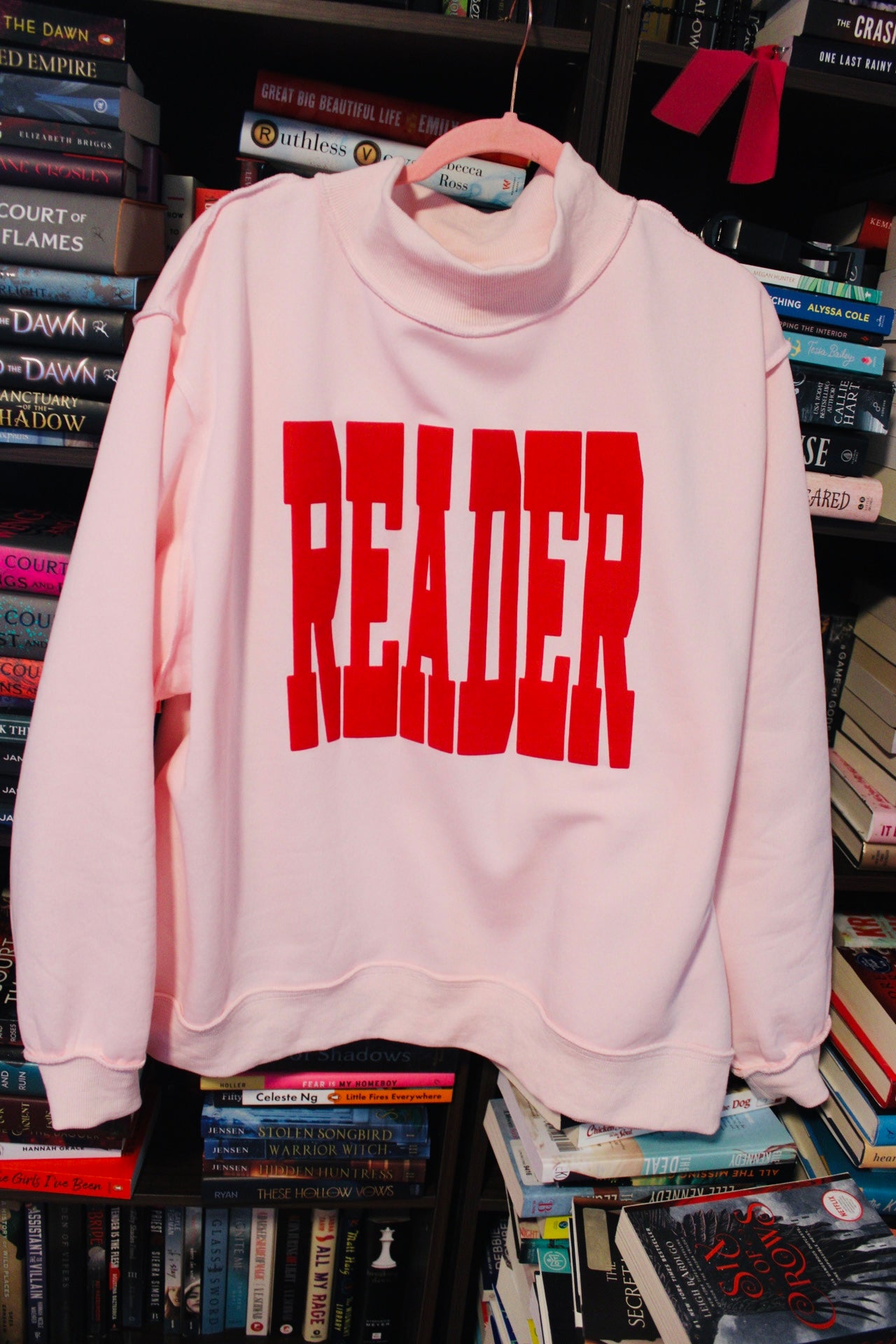 READER PUFF PRINT PINK MOCK NECK