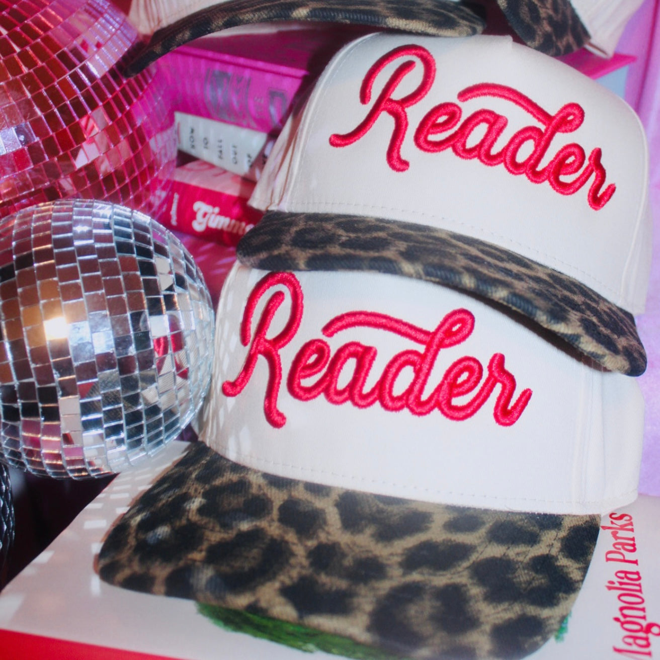 PUFF EMBROIDERED READER CHEETAH HAT