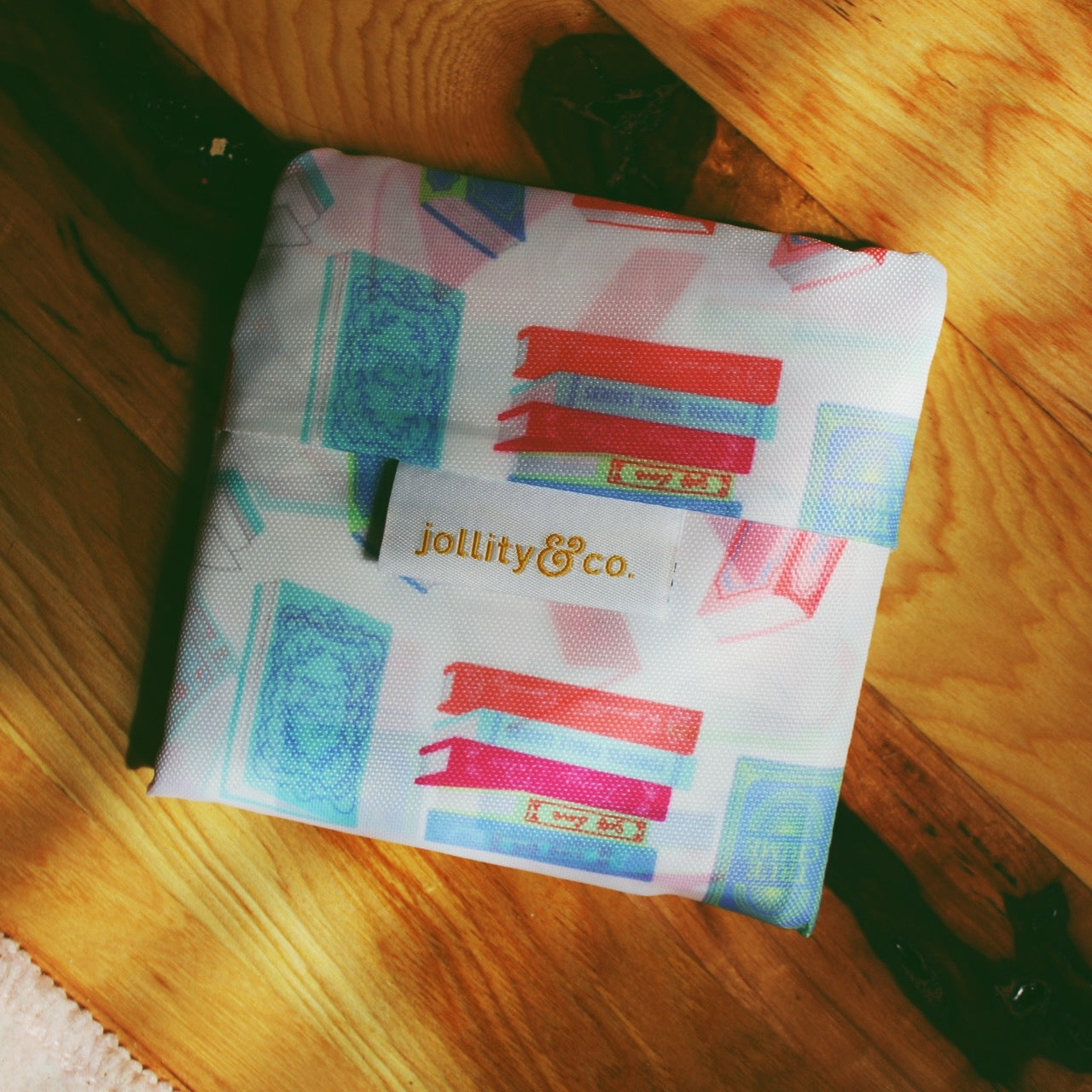 BOOK CLUB BOOK PATTERN TOTE