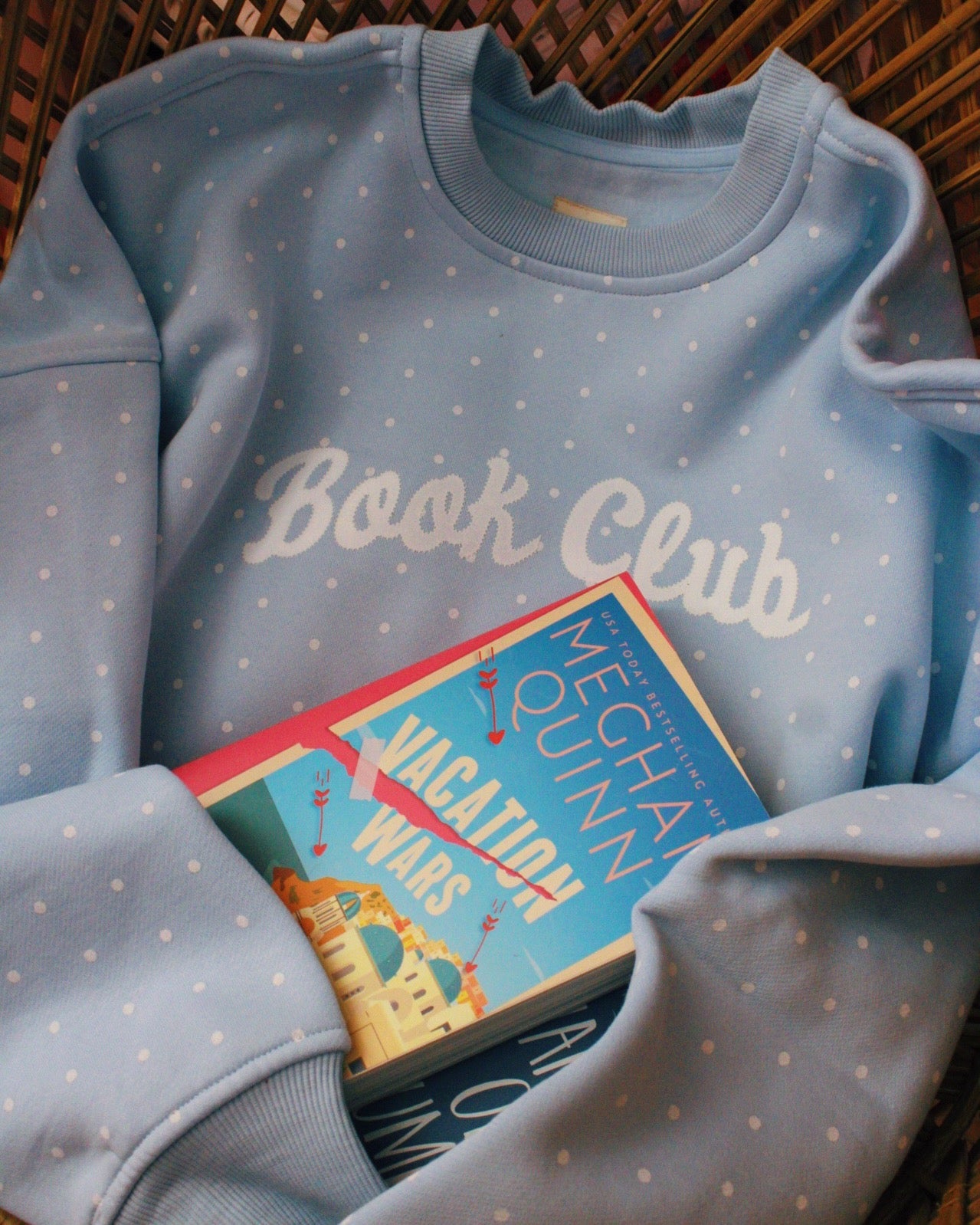 BOOK CLUB APPLIQUE POLKA DOT CREWNECK