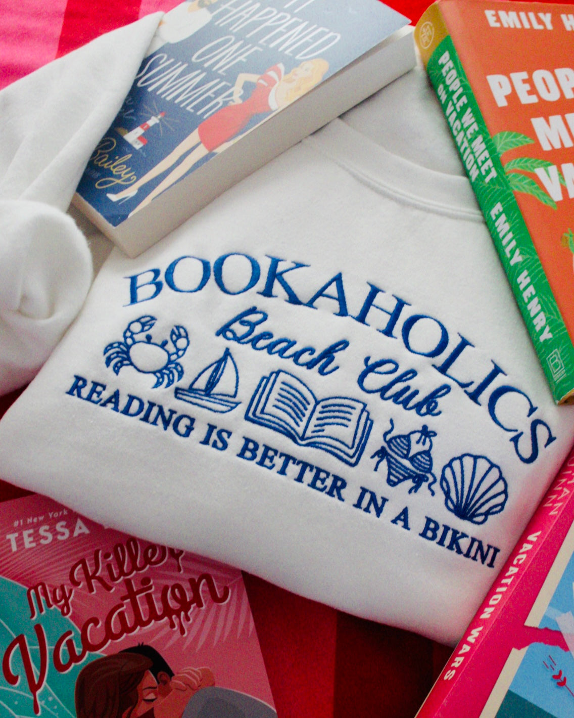 BOOKAHOLICS BEACH CLUB EMBROIDERED CREWNECK