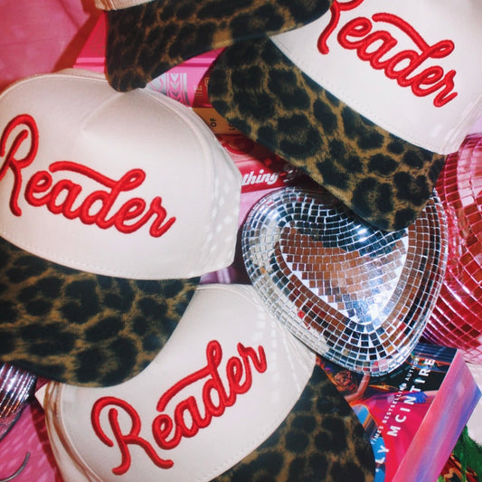 PUFF EMBROIDERED READER CHEETAH HAT