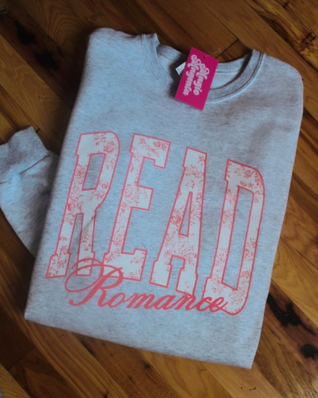 READ ROMANCE CREWNECK