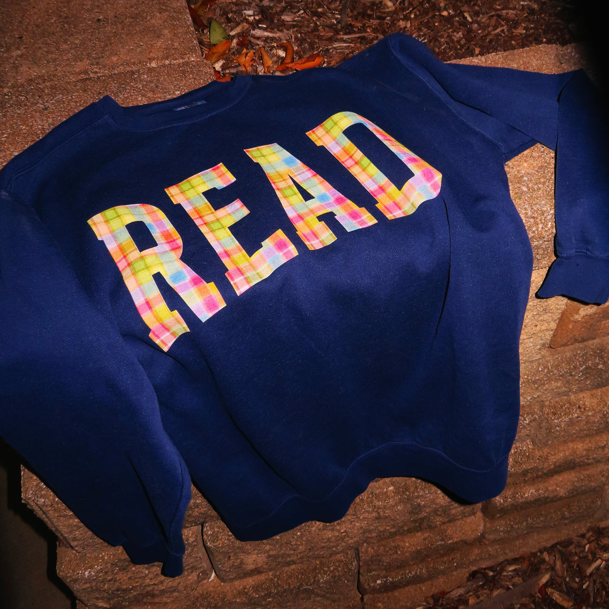 RAINBOW PLAID READ COMFORT COLOR CREWNECK