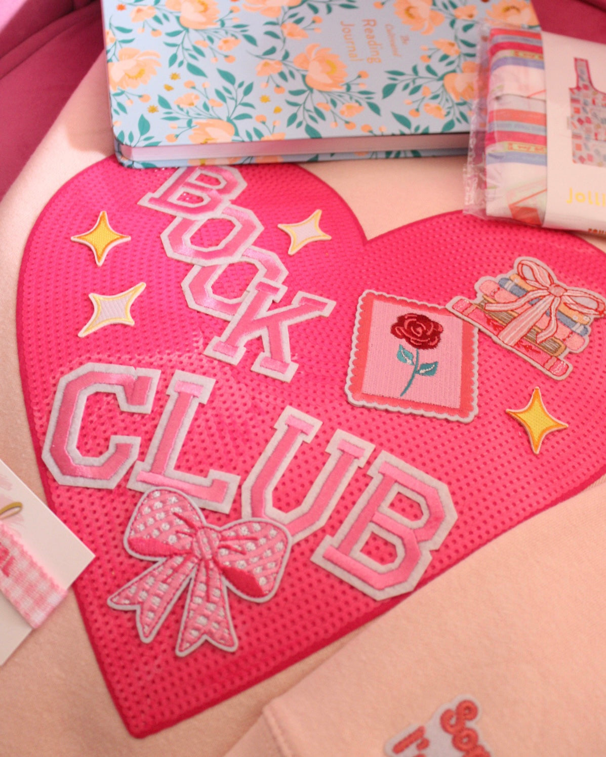 HEART BOOK CLUB PATCH CREWNECK