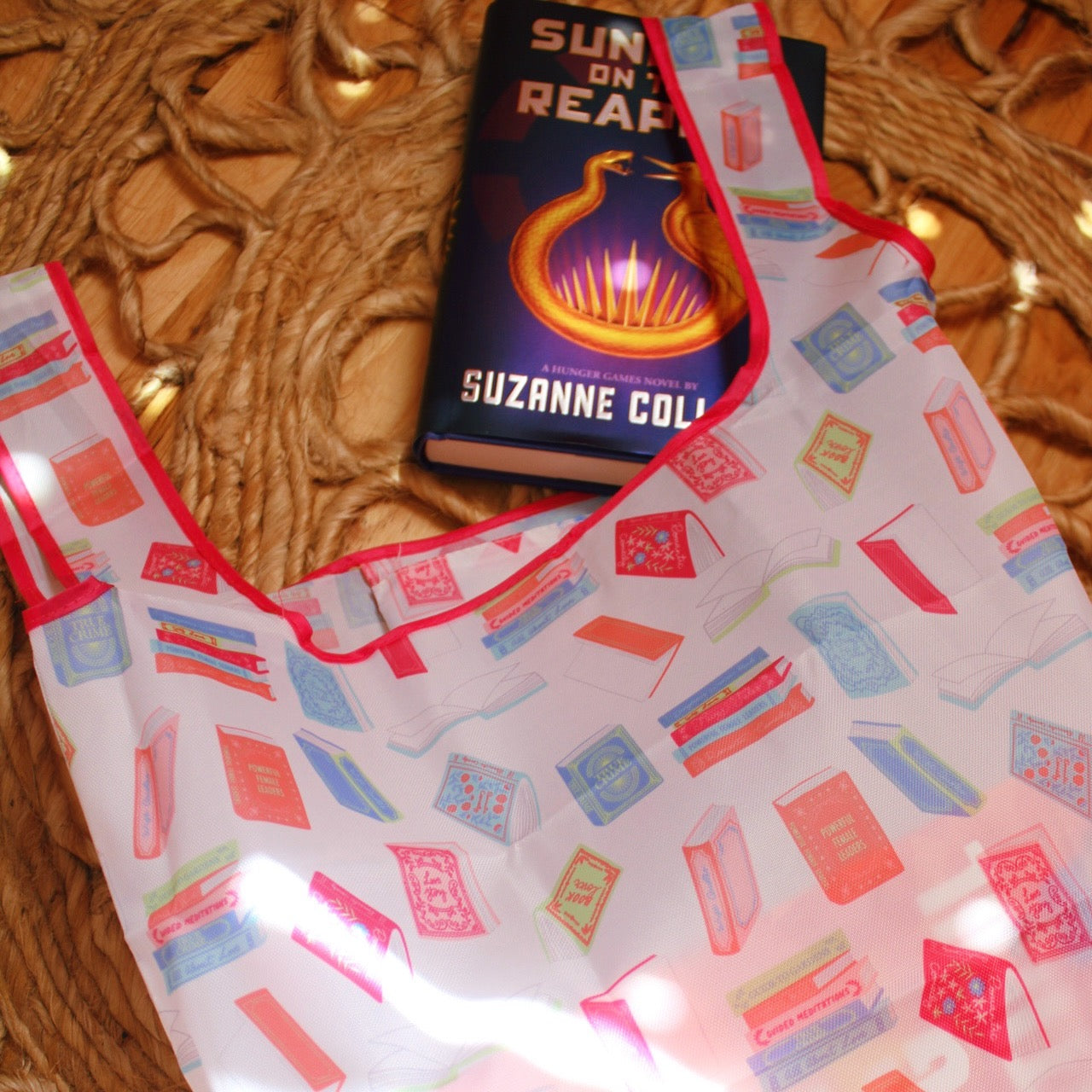 BOOK CLUB BOOK PATTERN TOTE