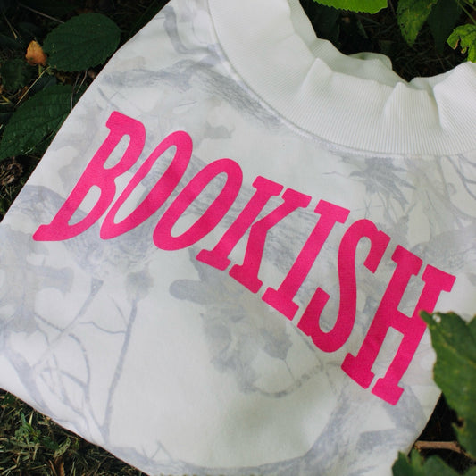 BOOKISH CAMO MOCK NECK