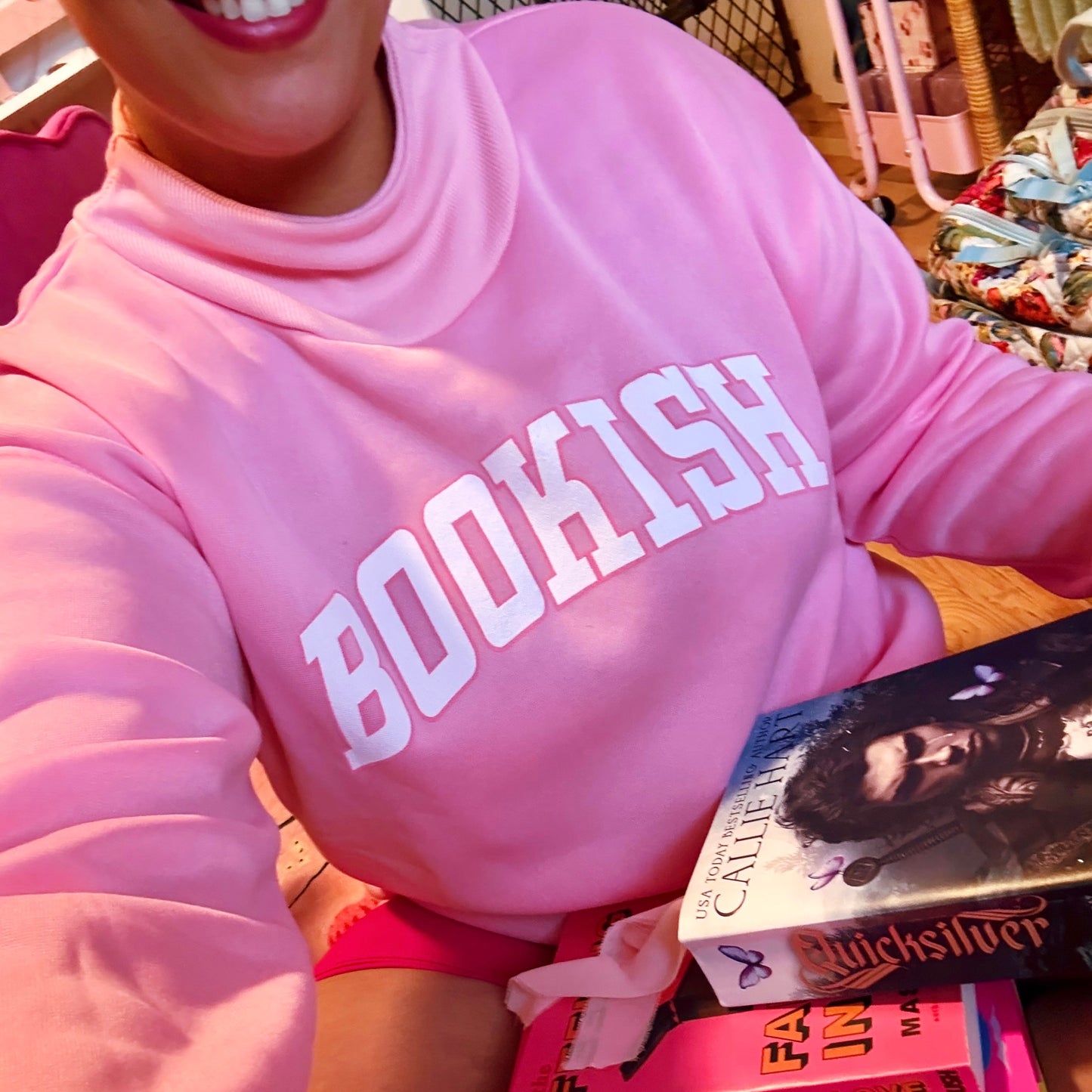 BOOKISH MOCK NECK