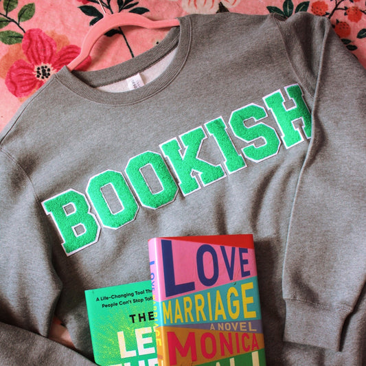 GREEN BOOKISH PATCH CREWNECK