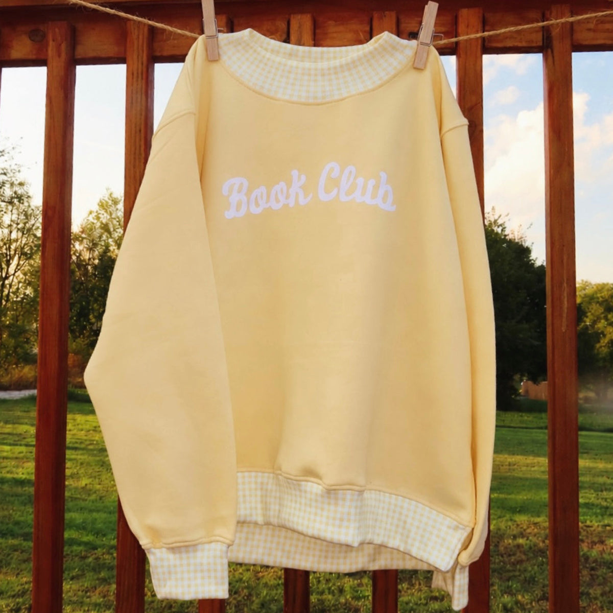 BOOK CLUB APPLIQUE MOCKNECK & CREWNECK