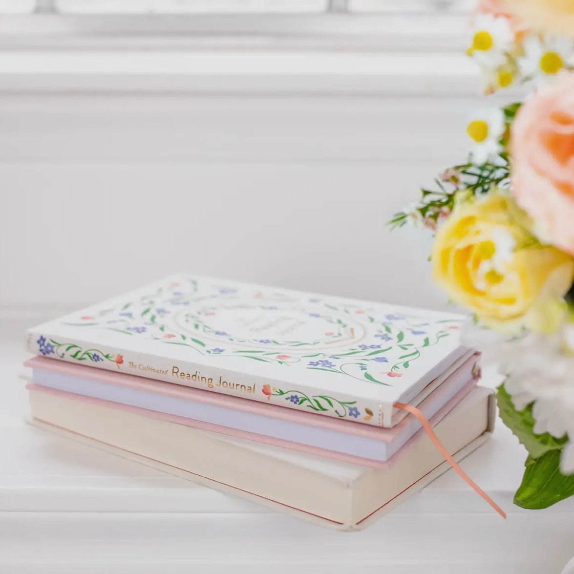 BLUE FLORAL CULTIVATED READING JOURNAL