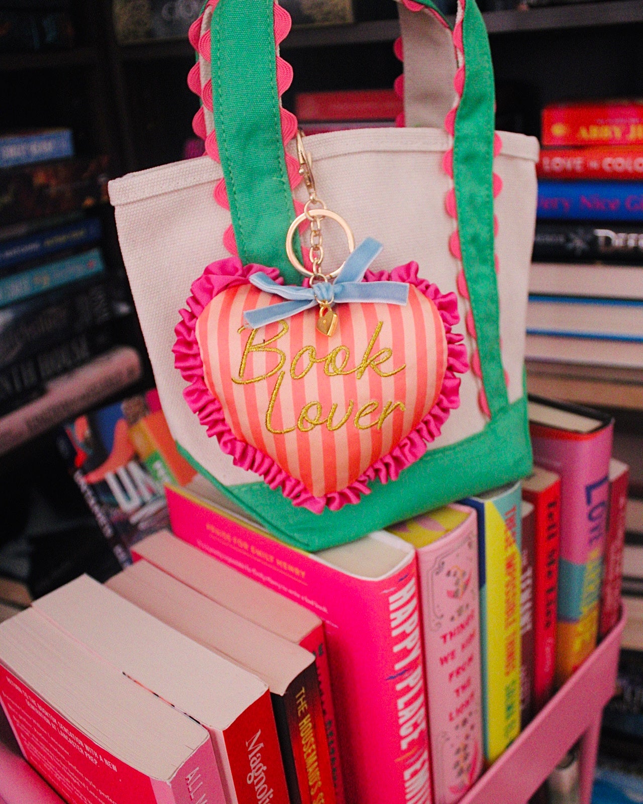 BOOK LOVER HEART BAG CHARM
