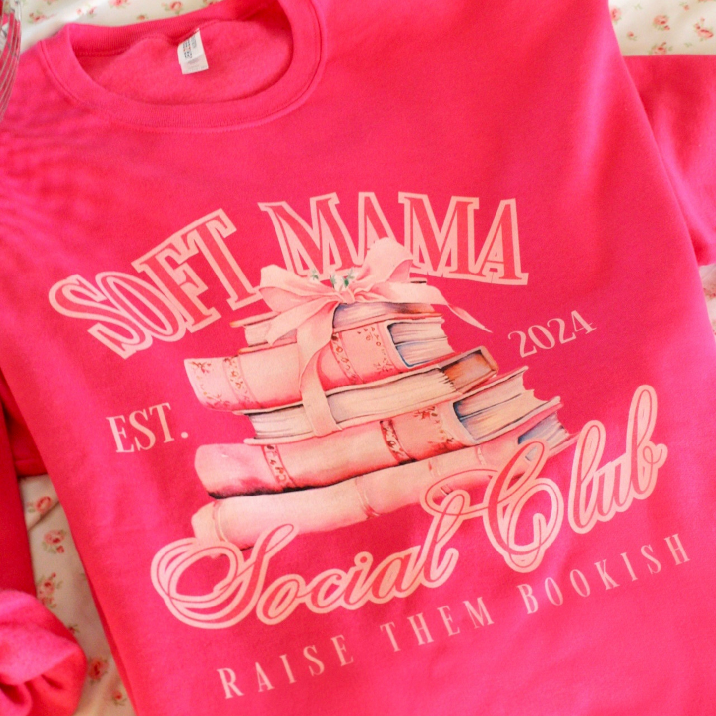 SOFT MAMA SOCIAL CLUB CREWNECK