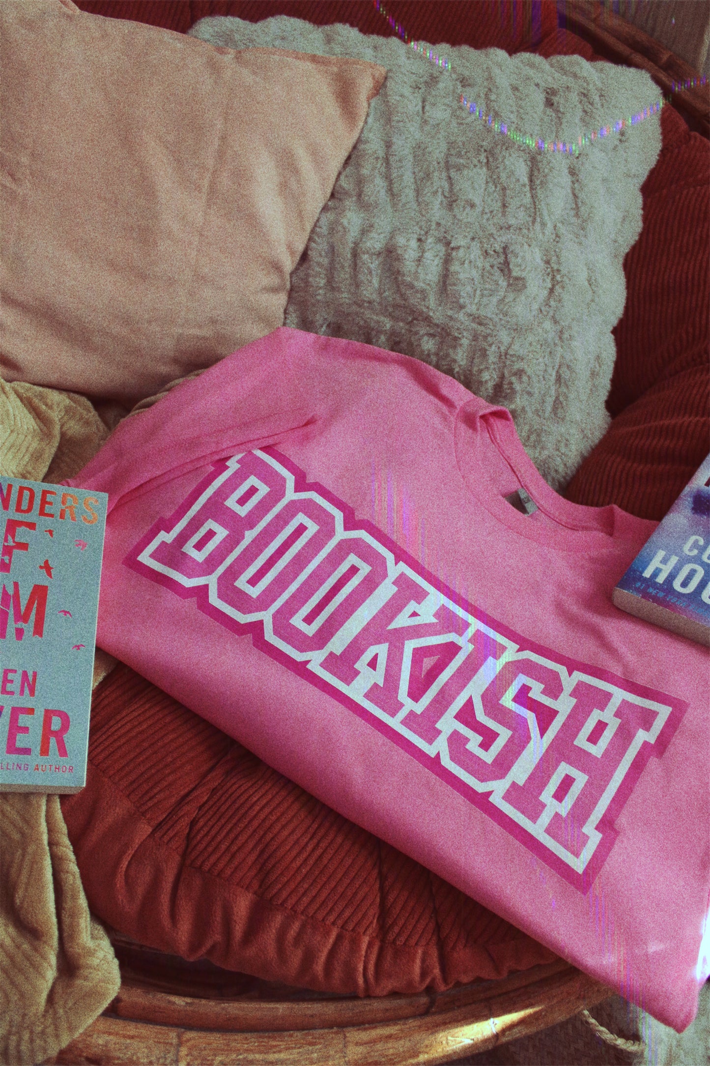 HOT PINK BOOKISH TEE